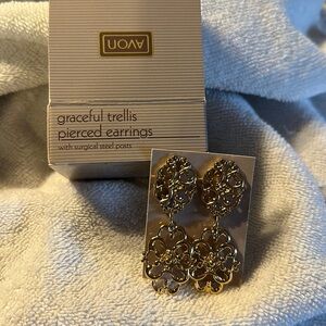 Avon Vintage 1989 Goldtone Graceful Trellis Earrings